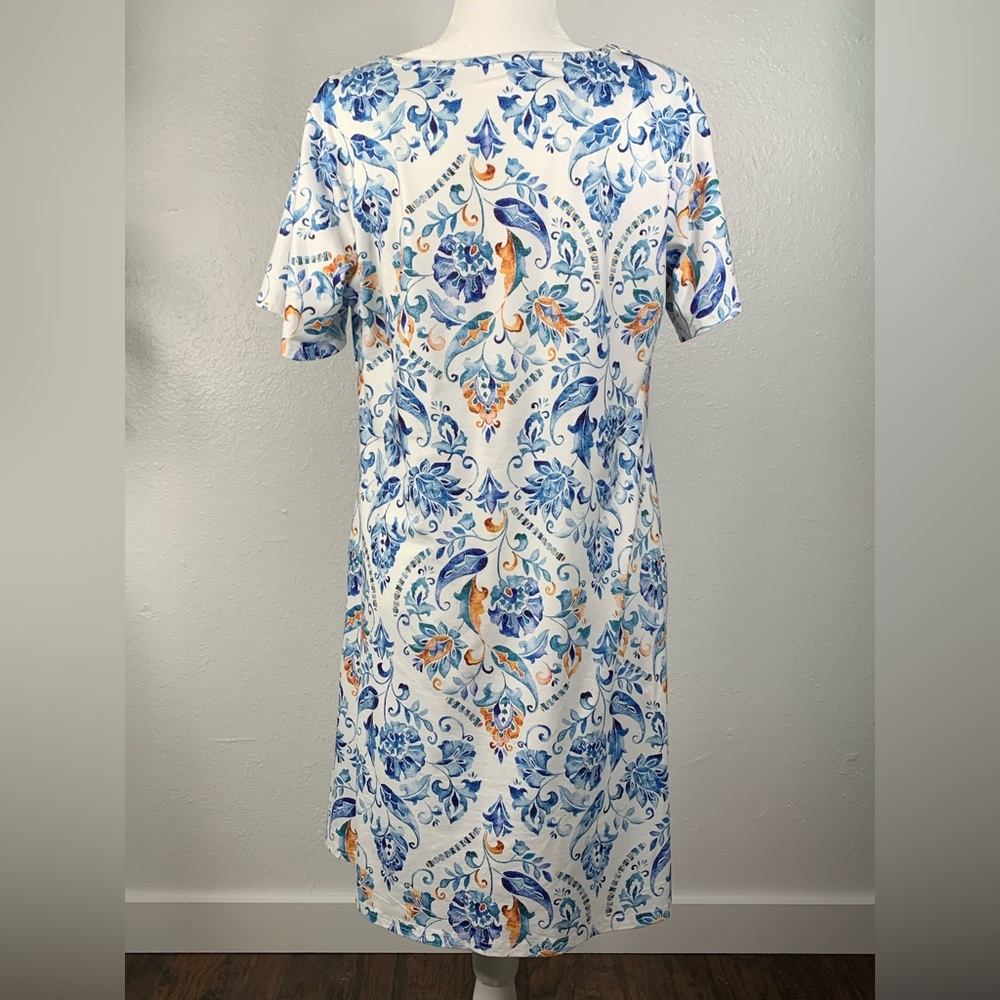 Ultimate Softy Dress - Picture 3 of 9